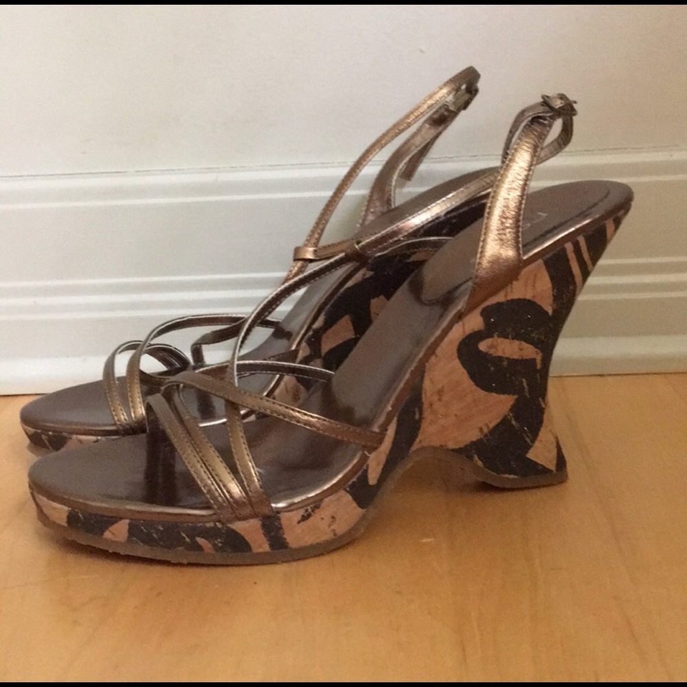 RSVP Gold/Cork sandals size 9 like new!!